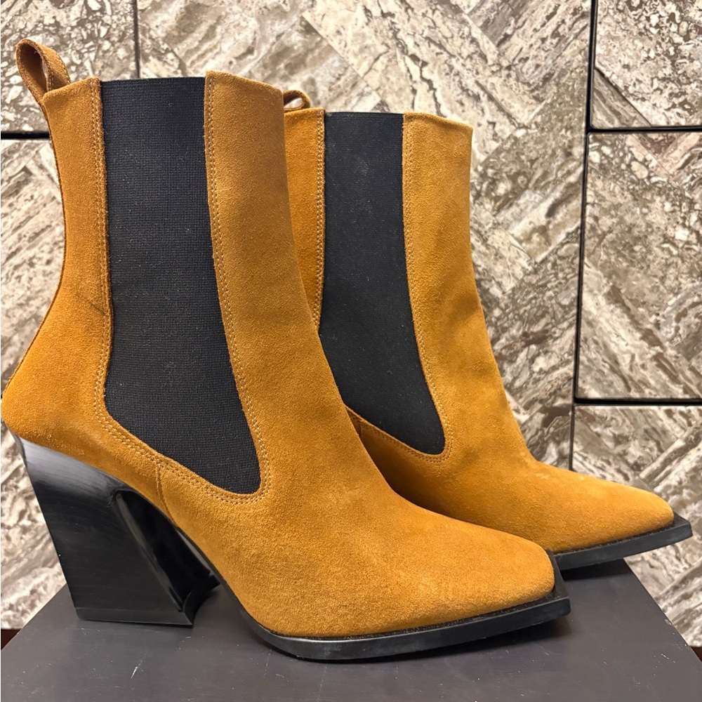 NWT Brandon Blackwood Ani Bootie - Cognac